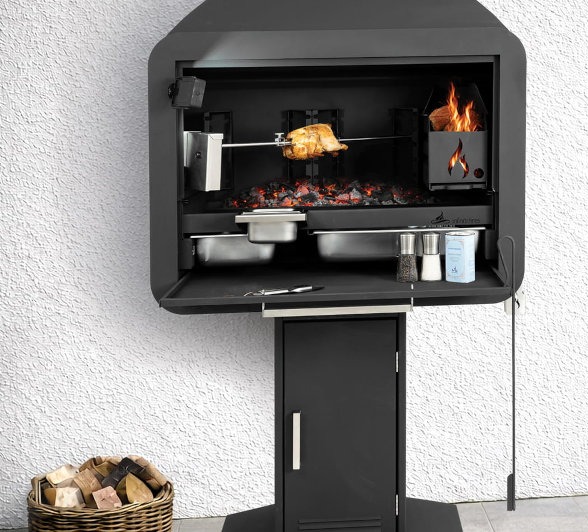 Infiniti Fires 1000 wall mounted braai with wall mounting brackets